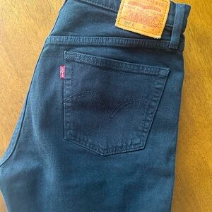 Levis premium 501 jeans - size 28 - excellent condition